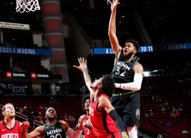  爱德华兹惊艳扣篮森林狼大胜开拓者展锋芒  